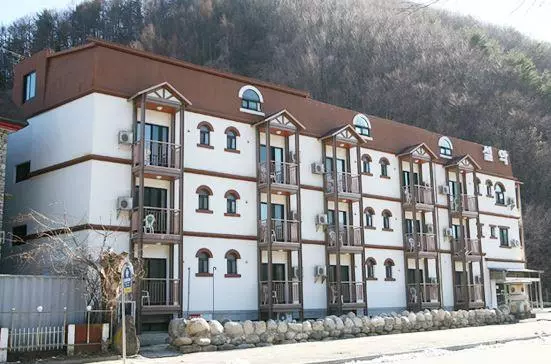 استراحتگاه Blue Ocean Seorak Valley