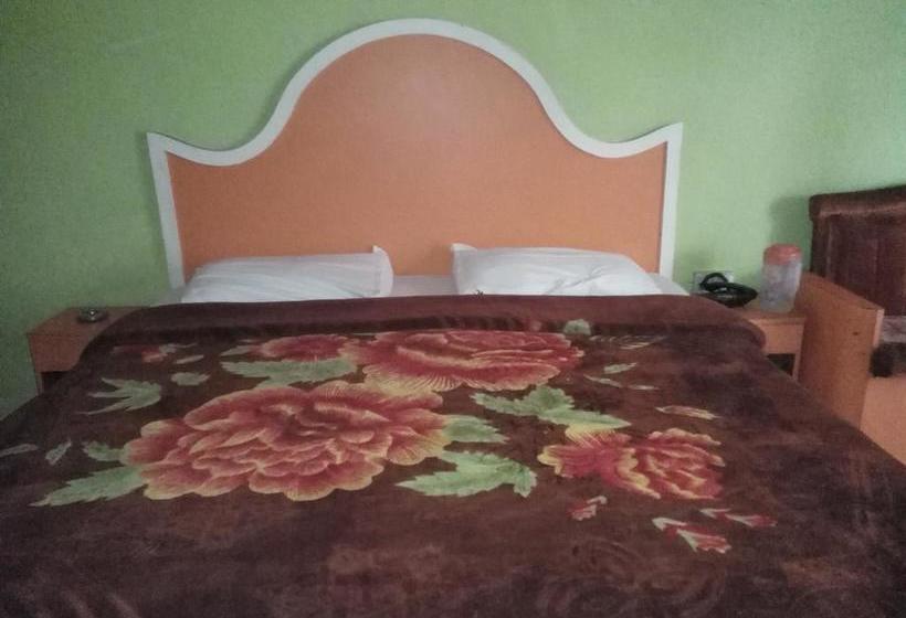 אתר נופש Lakshmi Nivas Cottage