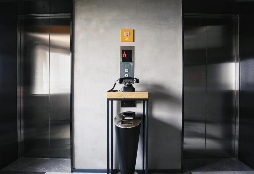 Atourlight Hotel Xi An University City Store