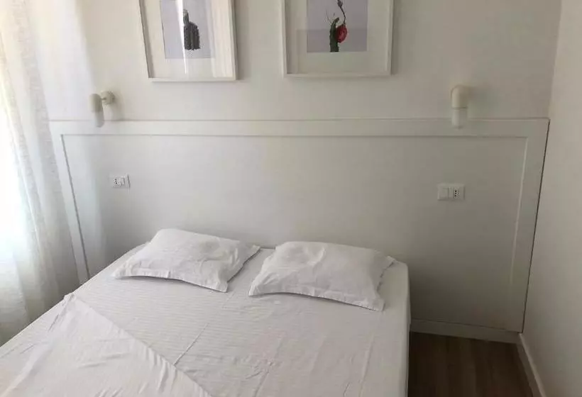 Hotelli Aleksi Rooms