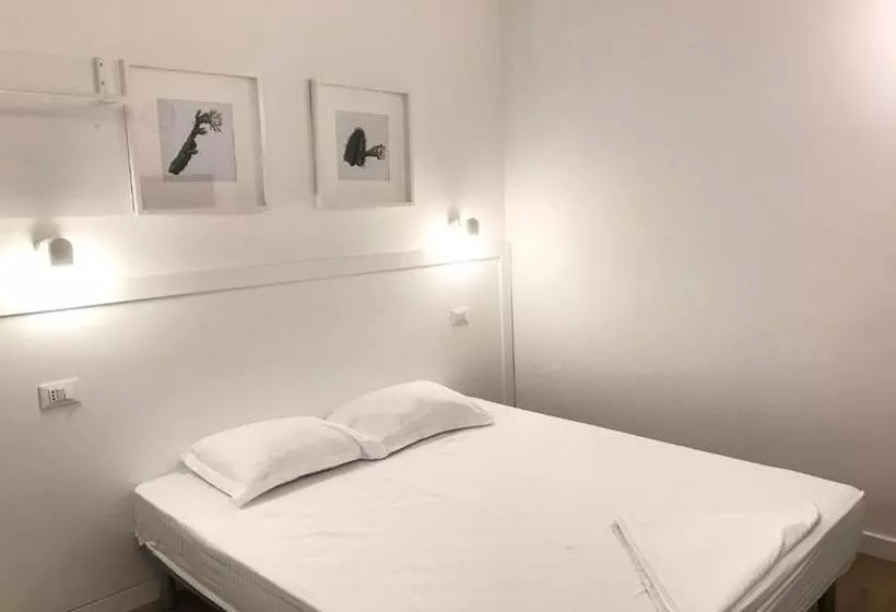 Hotelli Aleksi Rooms