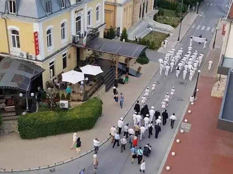 ホテル Charlino Plaza