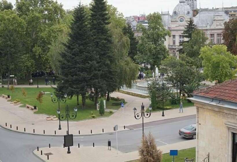 酒店 Charlino Plaza