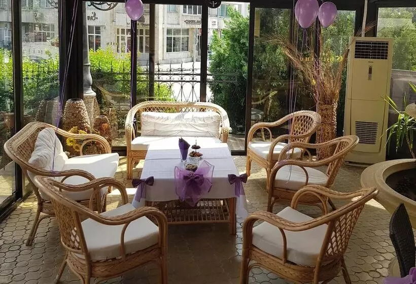 ホテル Charlino Plaza