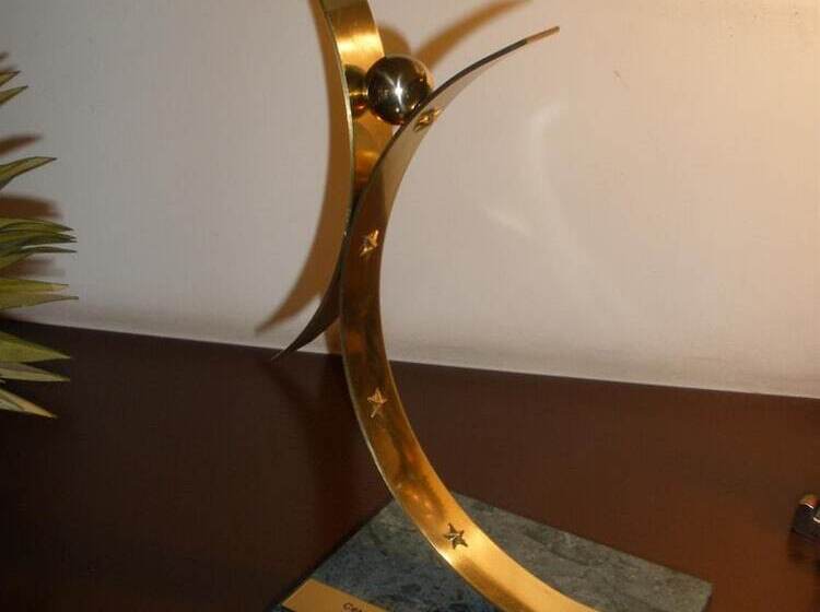 酒店 Charlino Plaza