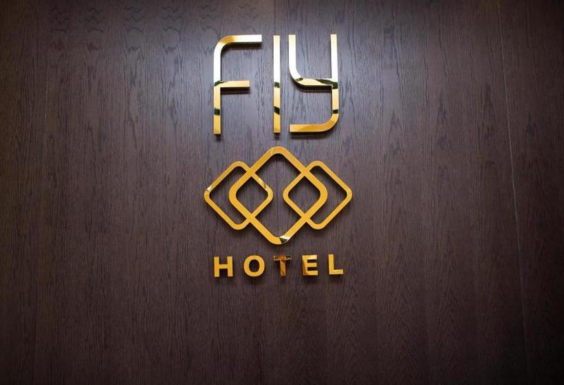 Hotel Fly