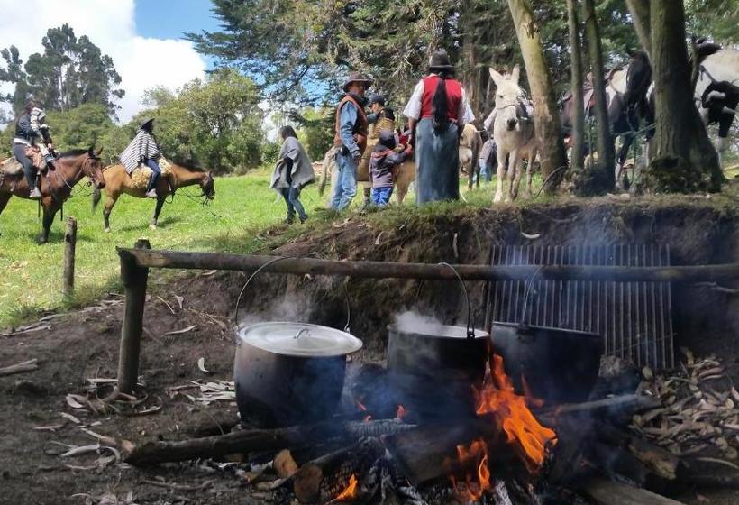 فندق Hacienda El Sinche