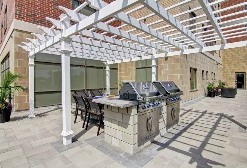 ホテル Homewood Suites By Hilton Ottawa Kanata