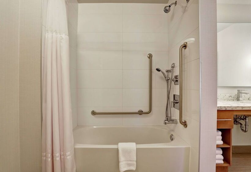 فندق Homewood Suites By Hilton Ottawa Kanata