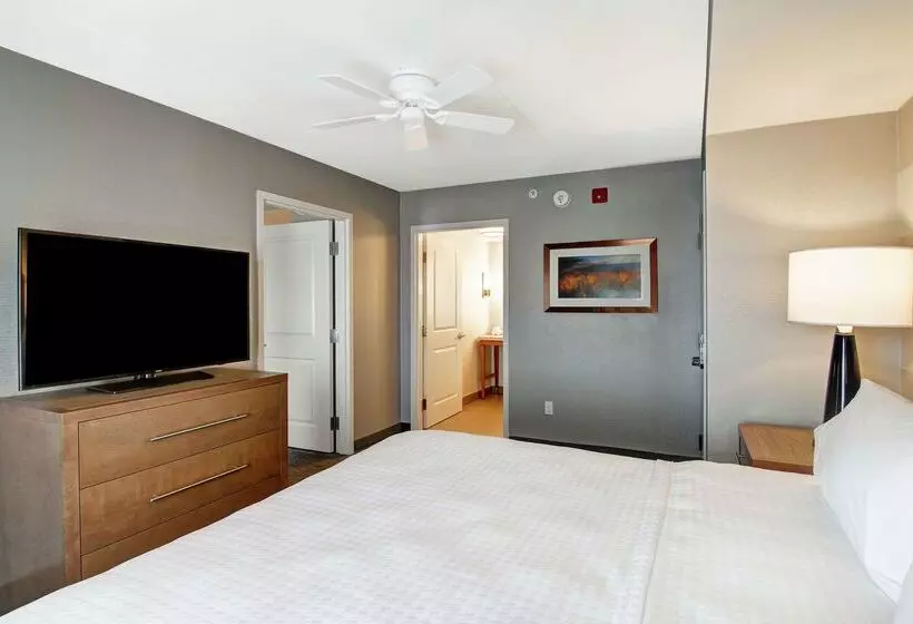 ホテル Homewood Suites By Hilton Ottawa Kanata