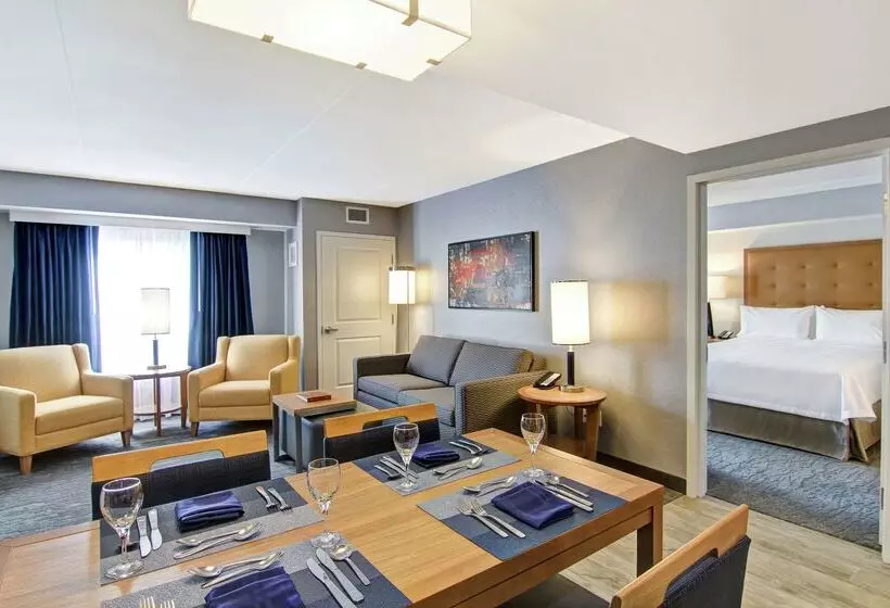 ホテル Homewood Suites By Hilton Ottawa Kanata