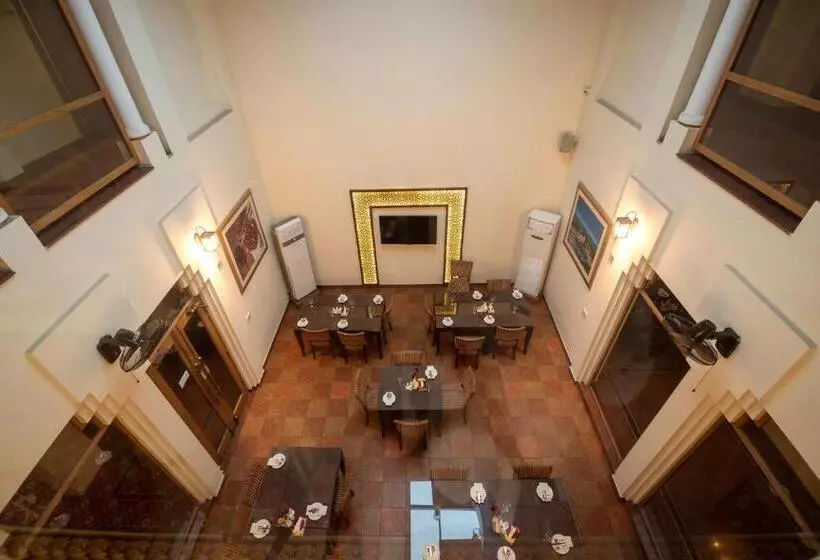 هتل One Tariq Road Multan