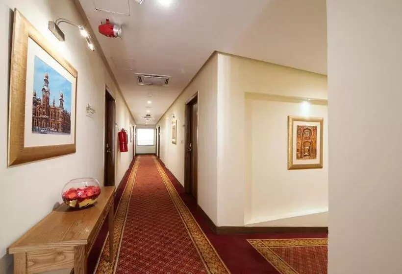 هتل One Tariq Road Multan