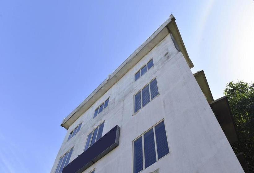 Fotos del hotel Oyo 9118 Saravana Inn:  14