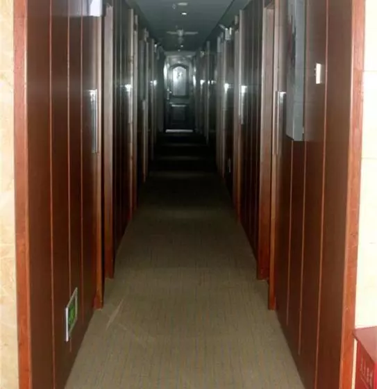 Junyi Hotel Guizhou Guiyang Bageyan Road