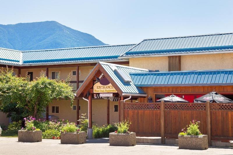 モーテル The Lodge At Arrow Lakes