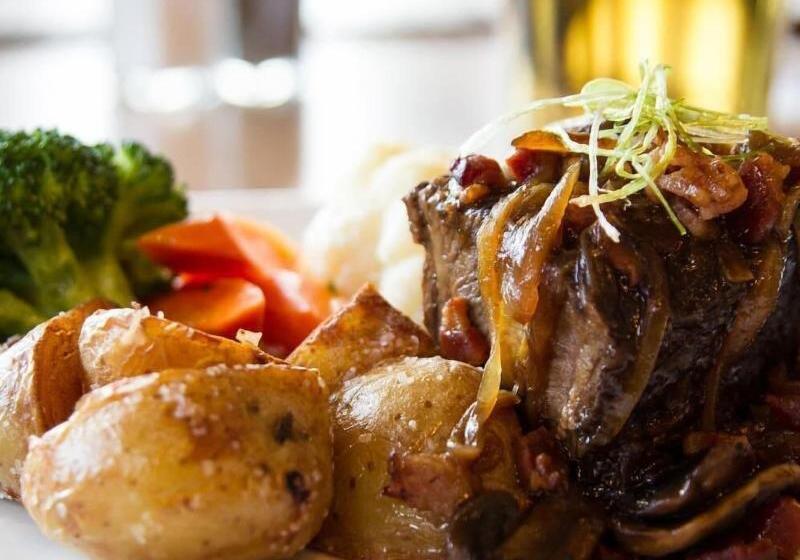 モーテル The Lodge At Arrow Lakes