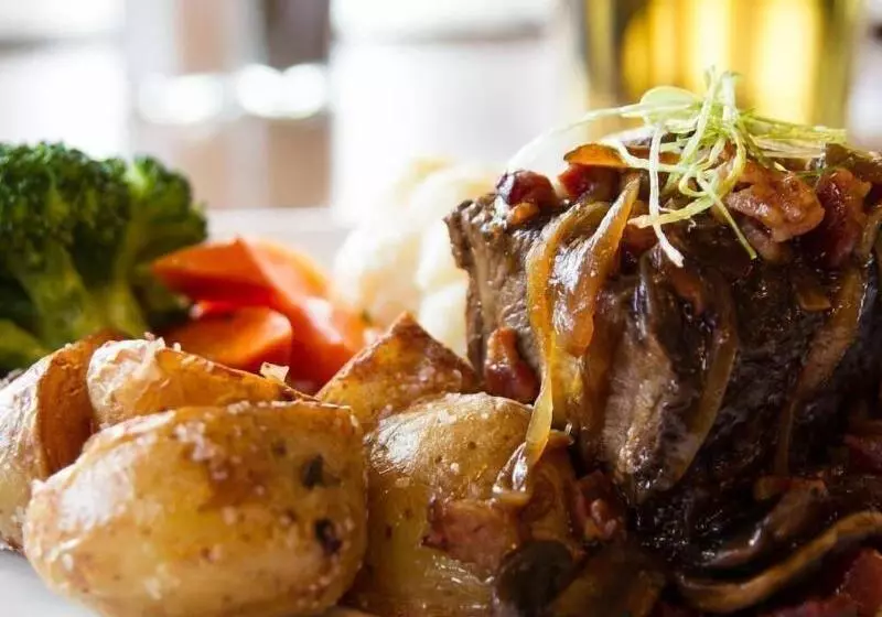 Motelli The Lodge At Arrow Lakes