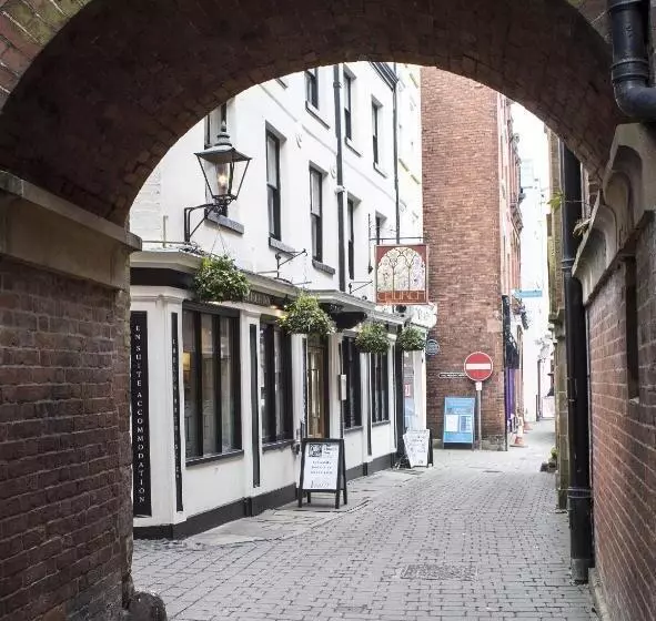 Aamiaismajoitus (B&B) Church Inn