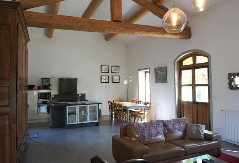 צימר Domaine De Pelican