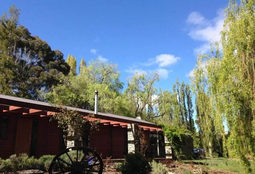 تختخواب و صبحانه Lye Bow Lake Suite