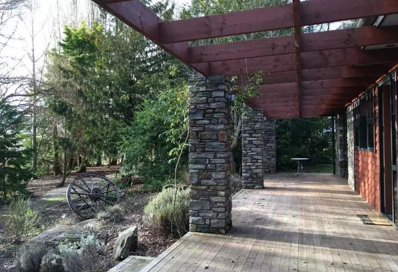 تختخواب و صبحانه Lye Bow Lake Suite