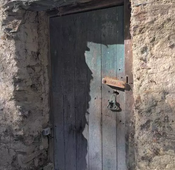 تختخواب و صبحانه Lye Bow Lake Suite