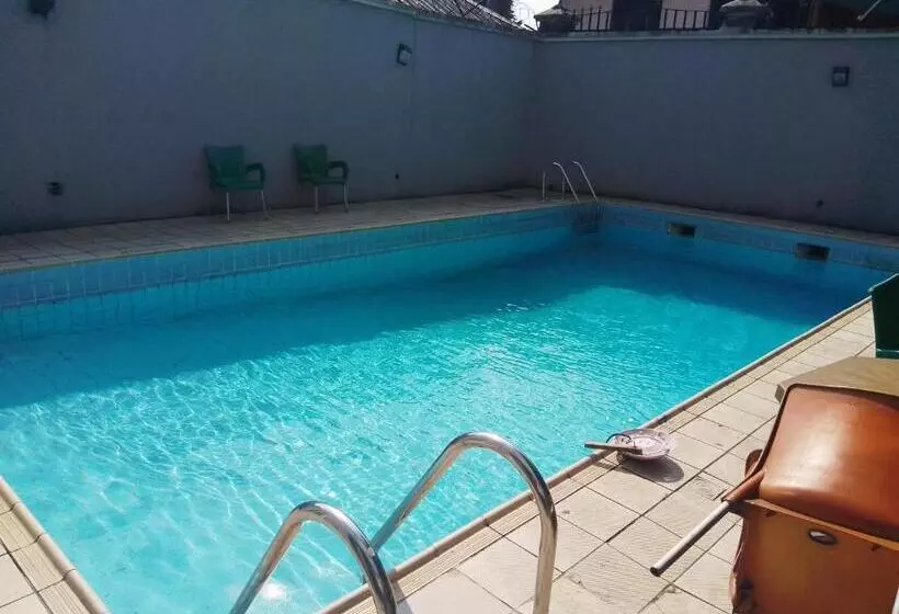 Christine Apartment Hotel Ltd