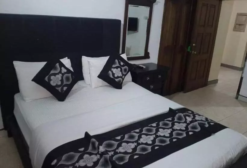 Christine Apartment Hotel Ltd