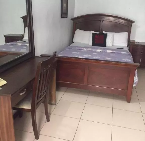 Christine Apartment Hotel Ltd