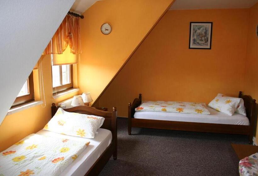Gasthaus & Hotel Zur Linde