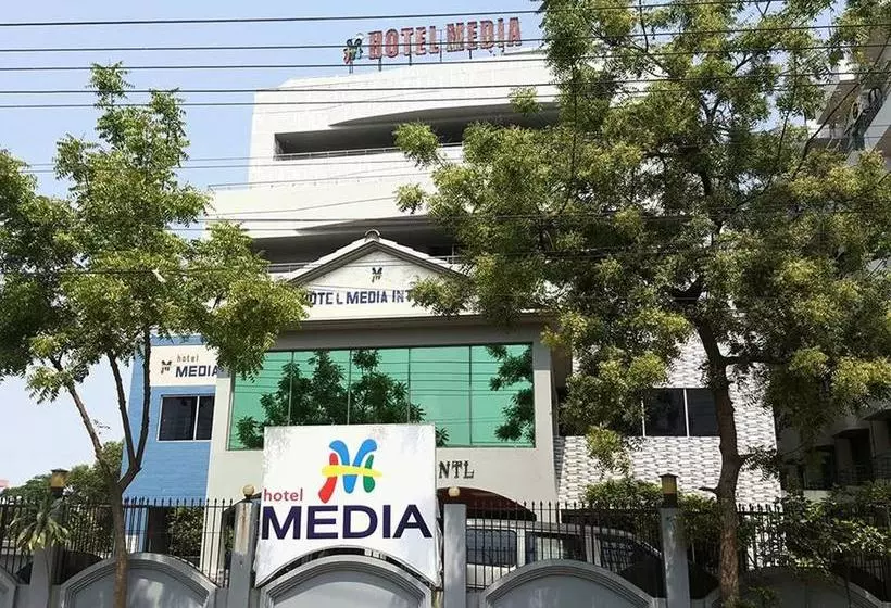 هتل Media