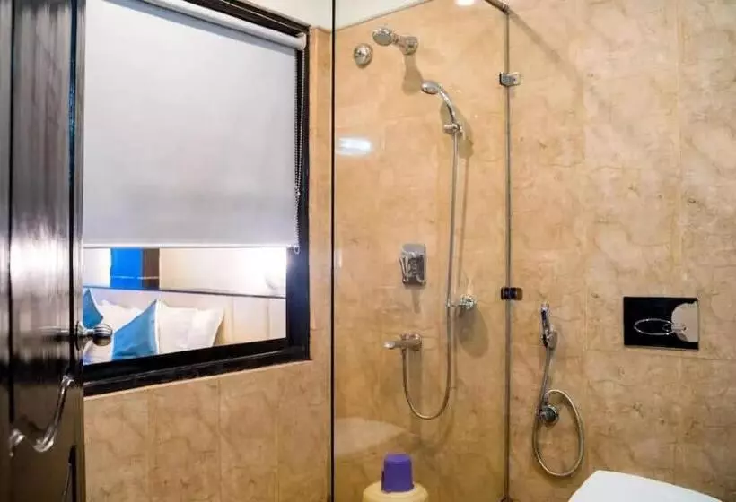 Hotelli Staynest Gangtok 300 Mtr From Mall Road