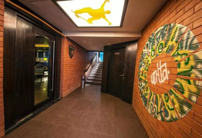 Hotelli Yashwee International