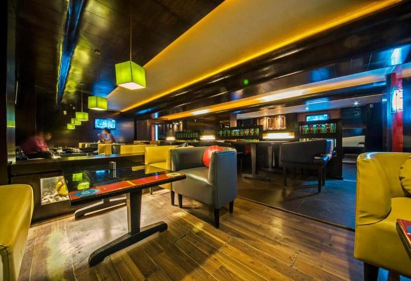 Hotell Yashwee International