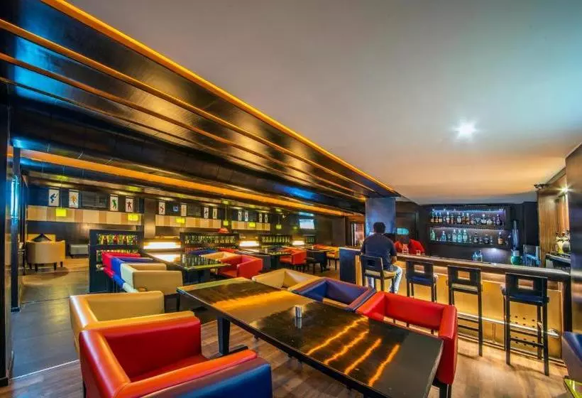 Hotelli Yashwee International