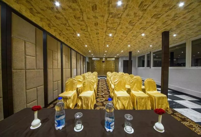 Hotelli Yashwee International