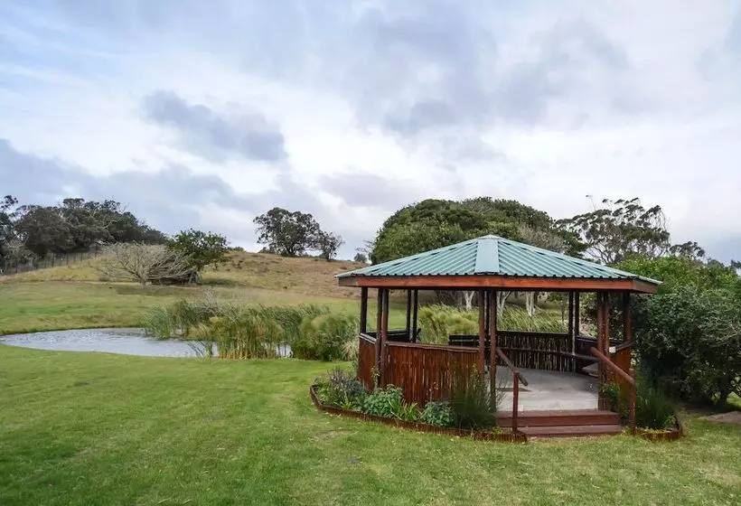 استراحتگاه Broughton Country Estate