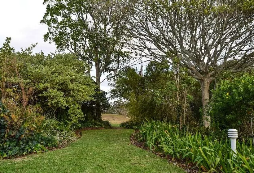 استراحتگاه Broughton Country Estate