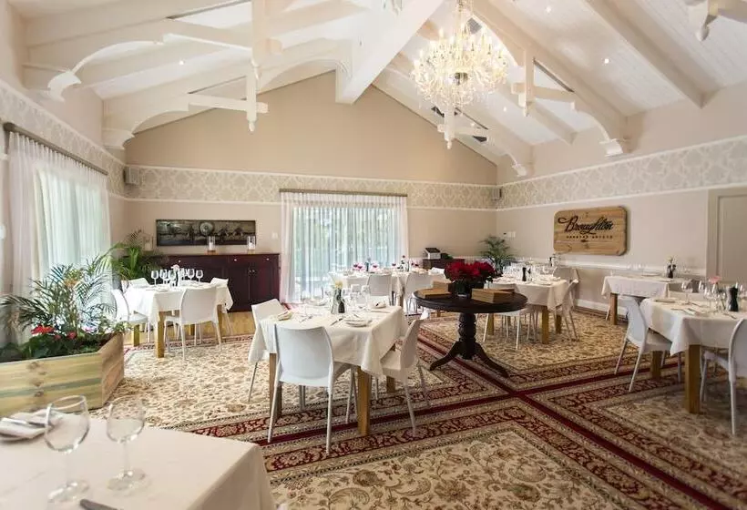 استراحتگاه Broughton Country Estate