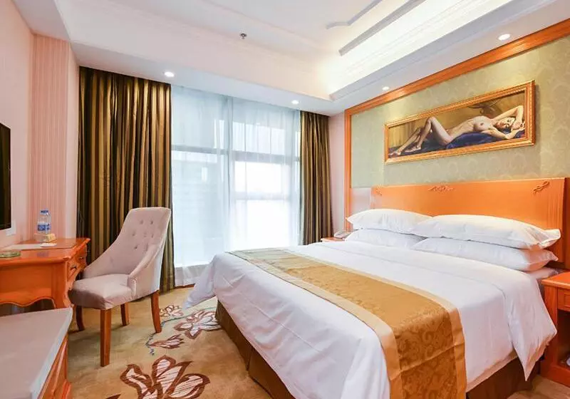 Vienna Hotel Nanjing Pukou Middle Puzhu Road