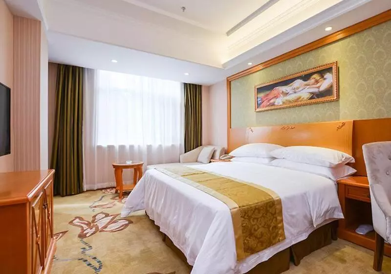 Vienna Hotel Nanjing Pukou Middle Puzhu Road