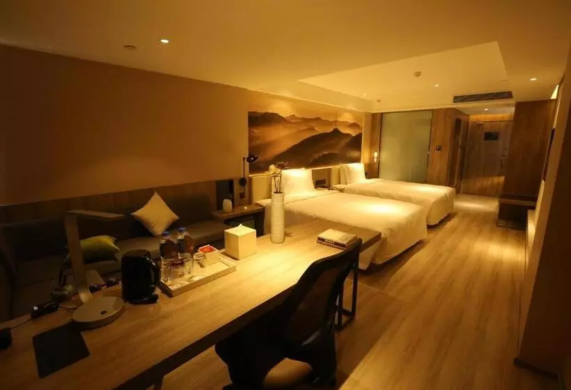 Atour Hotel Shuangyong Ave