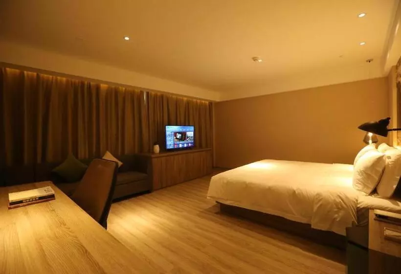 Atour Hotel Shuangyong Ave