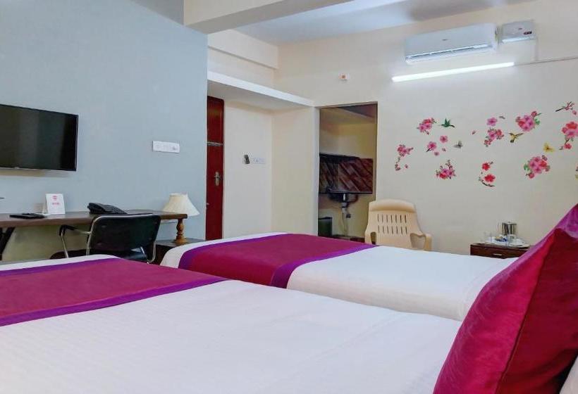 Bed and Breakfast Flagship 83187 Shiv Enclave