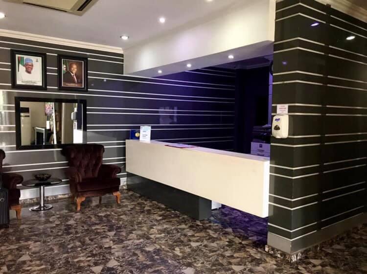 هتل De Edge Port Harcourt