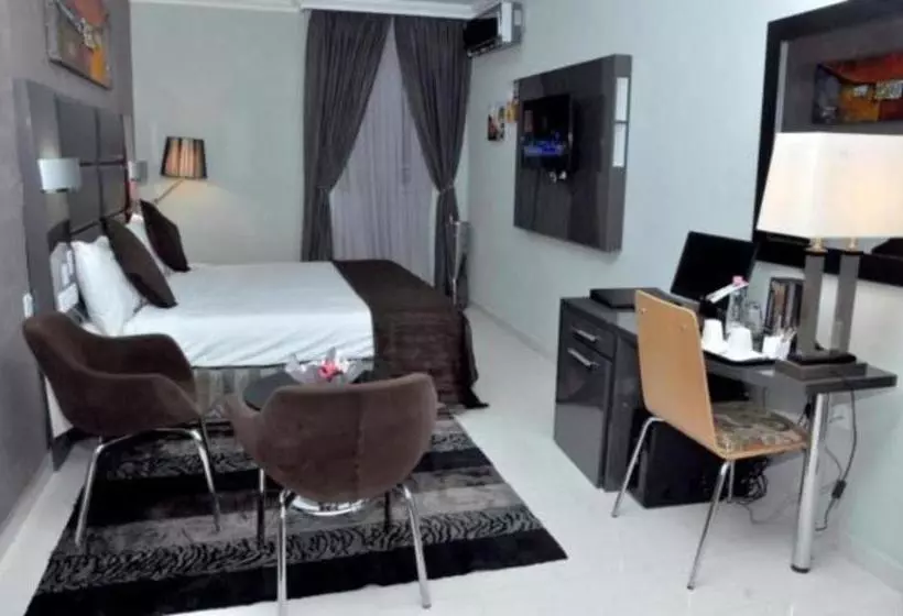 هتل De Edge  Port Harcourt