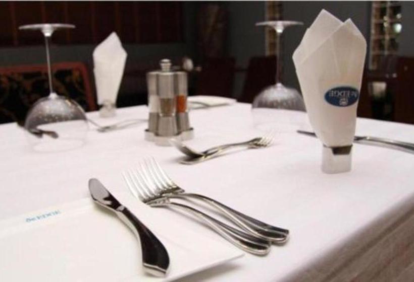 هتل De Edge Port Harcourt