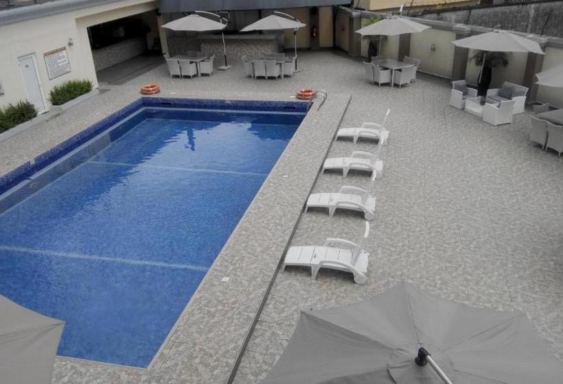 هتل De Edge Port Harcourt