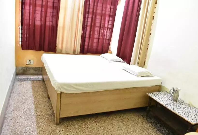 ホテル Ahilya Bai Rest House